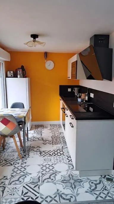 בית נופש ביניק Charmante Petite Maison Proche Du Port, Maison 7