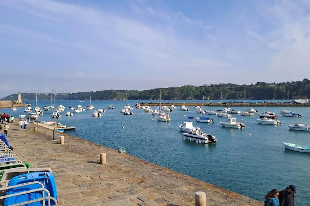 Charmante Petite Maison Proche Du Port, Maison 7 Binic 0*,  Frankreich
